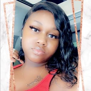 Meet your Posher, Brittney